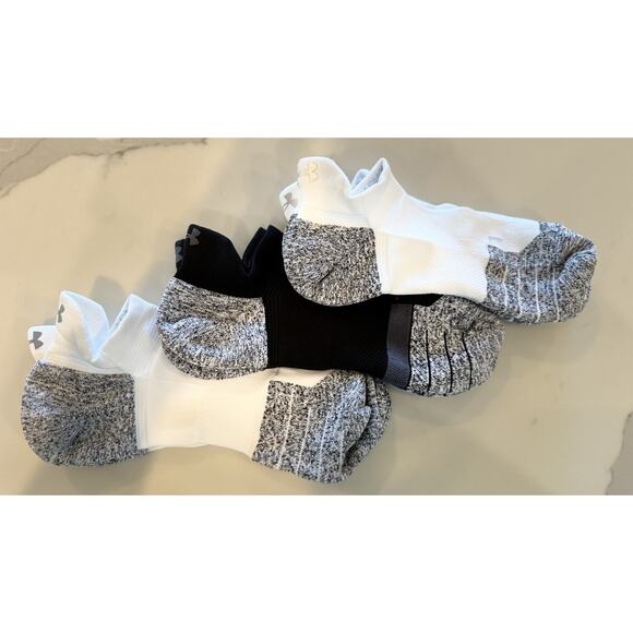 UA ArmourDry® Pro Unisex 3-Pack No Show Socks - Picture 1 of 4